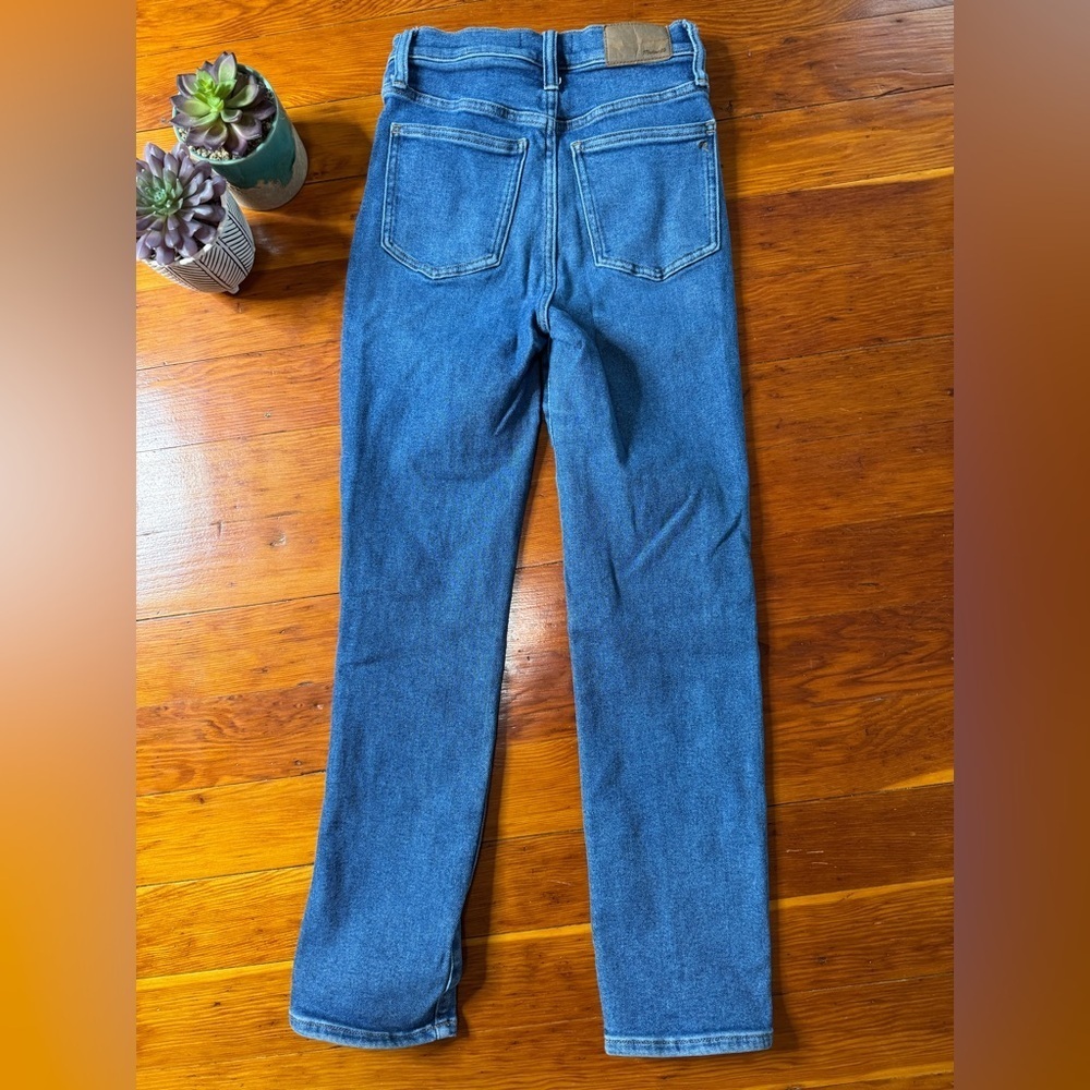 Madewell
The Perfect Vintage Jean in Melgrove Wash - Picture 9 of 9